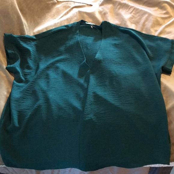 Shirt - Picture 3 of 4